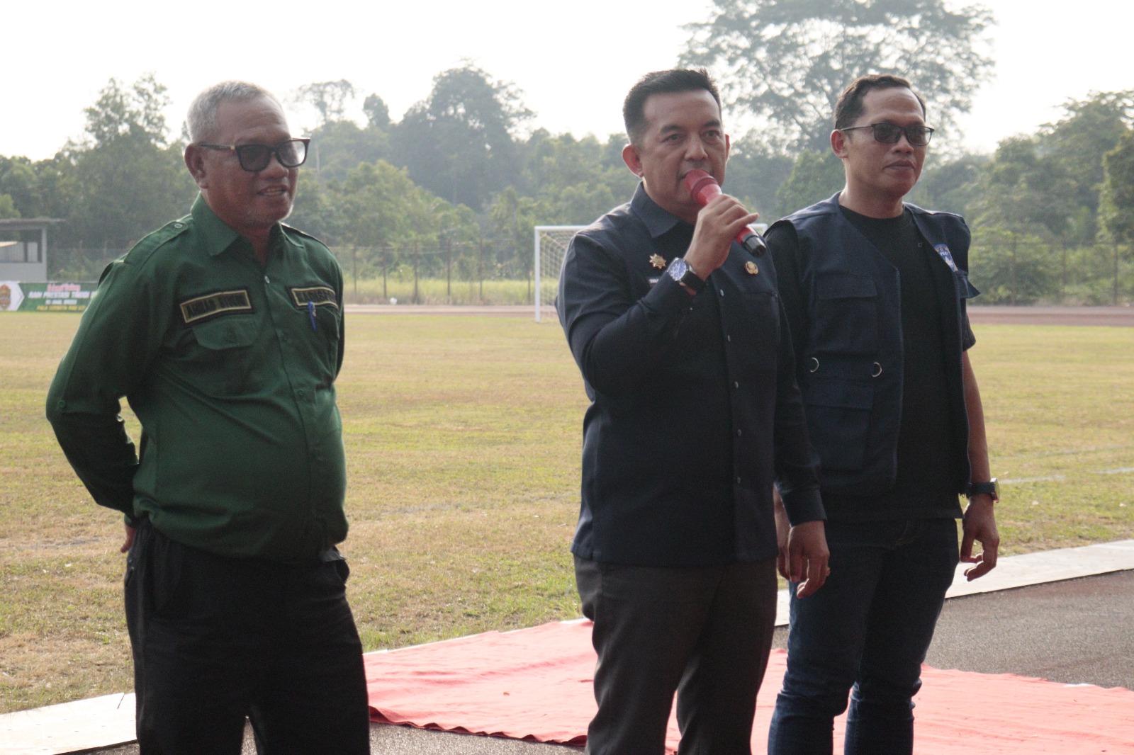 Lautan Antusiasme di Batu Canai, Sekda Inhu Resmi Buka Piala Soeratin U-17 Riau 2026