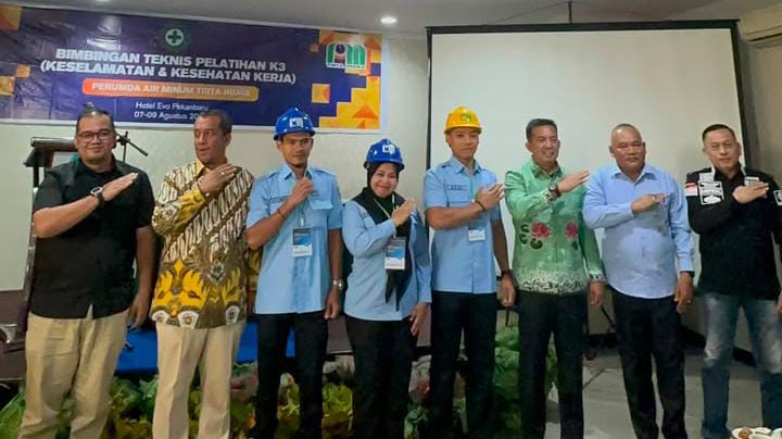 Perumda Tirta Indra Inhu Bekali Karyawan Bimtek K3, Sekda: Bangun Budaya Keselamatan Kerja