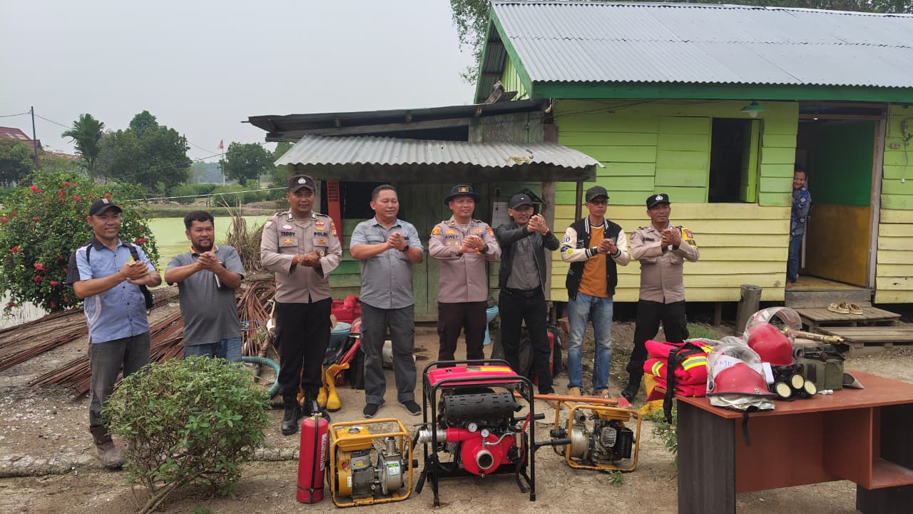 Antisipasi Karhutla, Polsek Tanah Merah Cek Embung dan Alat Pemadam di PT KKK